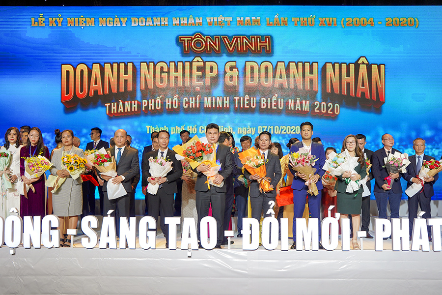 Tập đoàn Hưng Thịnh thắng lớn với loạt giải thưởng Doanh nghiệp, Doanh nhân TP.HCM tiêu biểu năm 2020